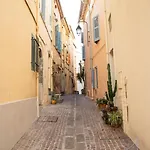 Holiday home Charming Town House In The Heart Of Suquet *