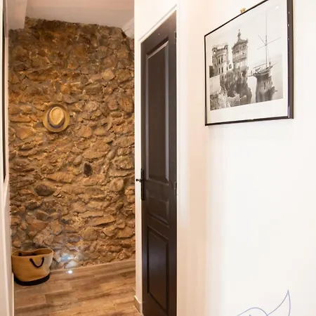 Ferienhaus Charming Town House In The Heart Of Suquet *