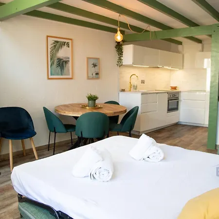 Charming Town House In The Heart Of Suquet Cannes