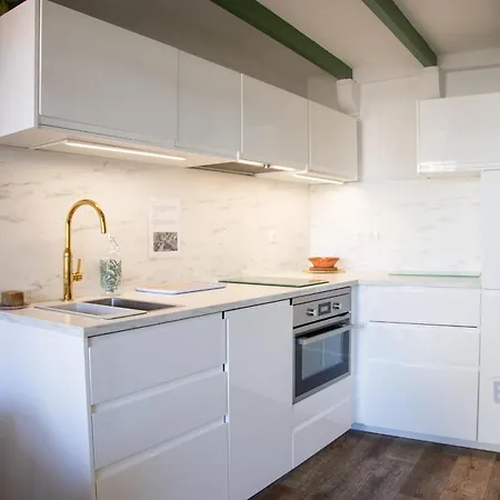 Charming Town House In The Heart Of Suquet