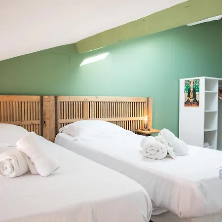 Ferienhaus Charming Town House In The Heart Of Suquet *