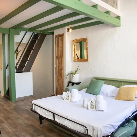 Ferienhaus Charming Town House In The Heart Of Suquet