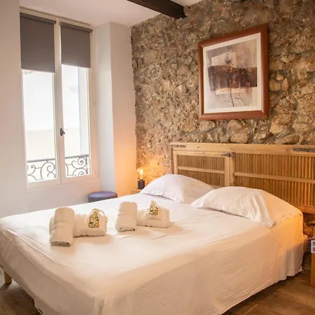 Casa de Férias Charming Town House In The Heart Of Suquet